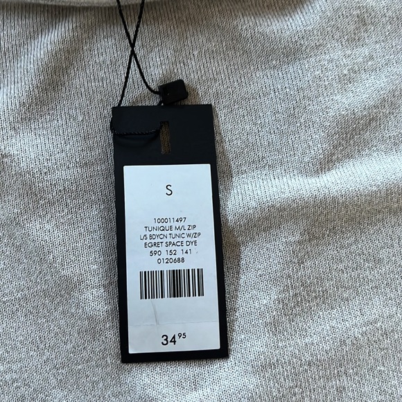 NWT SIZE S Dynamite sweater - Picture 3 of 3